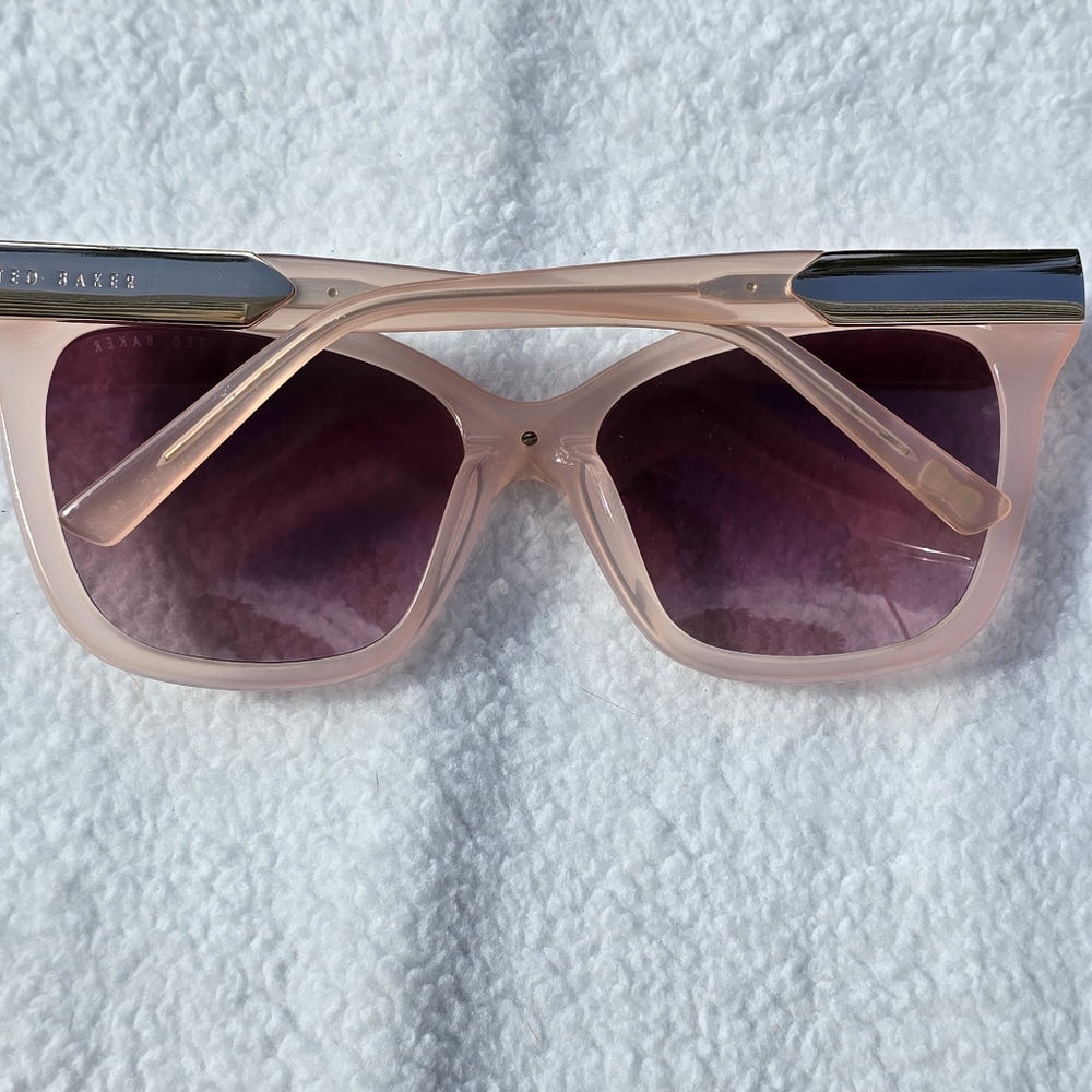 TED BAKER Cat Eye Women's Sunglasses- NWT - Picture 7 of 8